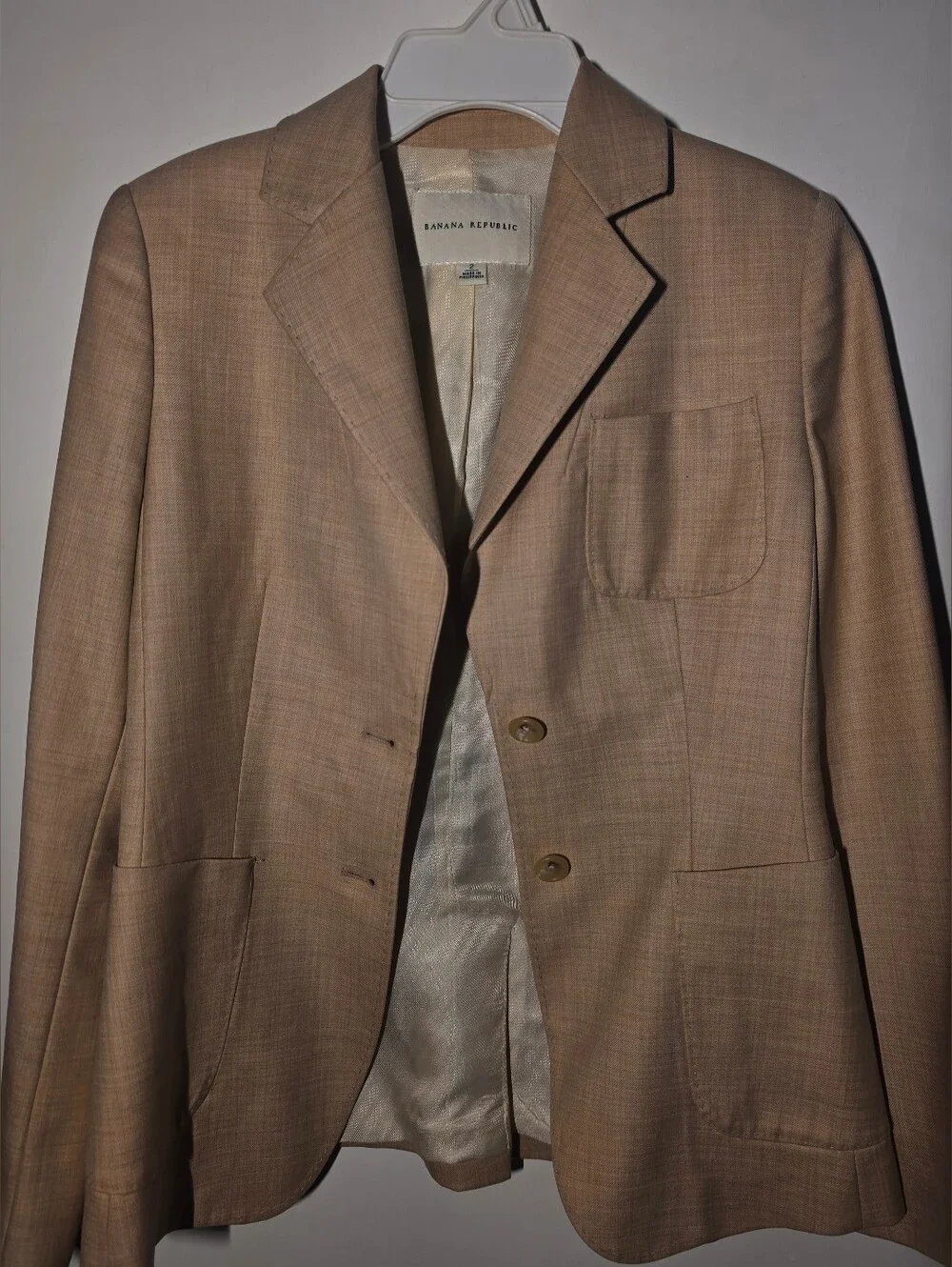 Banana Republic Women’s Tan Two-Button Sport Coat